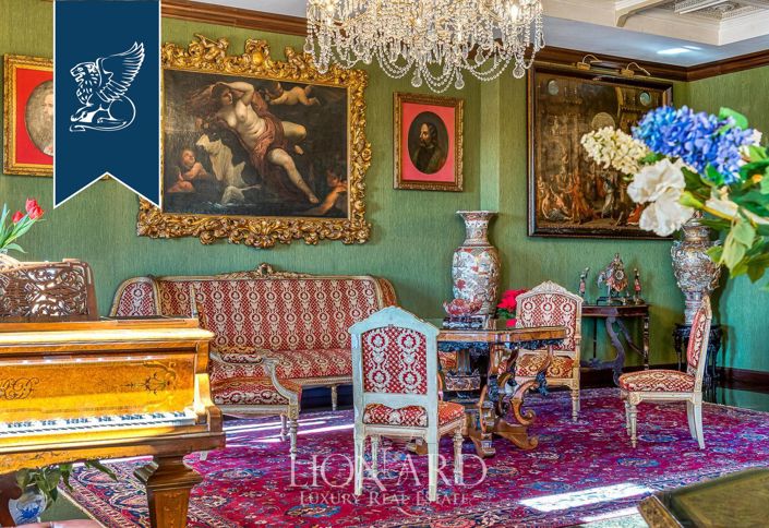 Image No.30-14 Bed Villa for sale