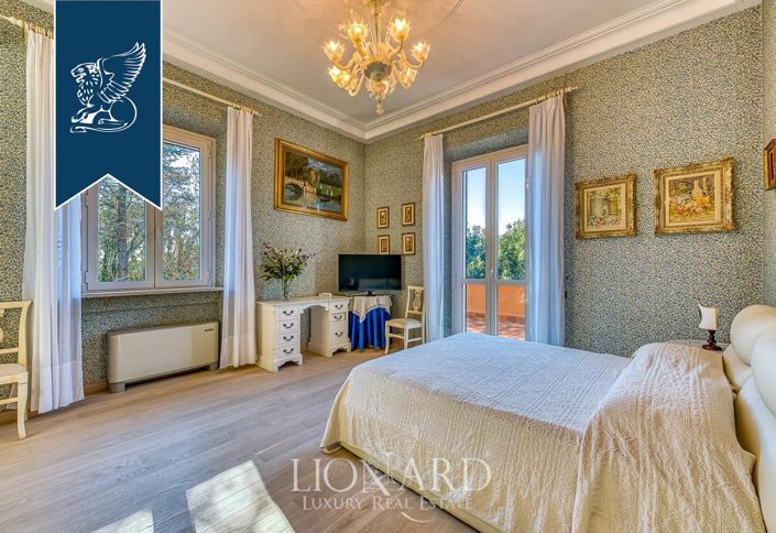 Image No.42-14 Bed Villa for sale