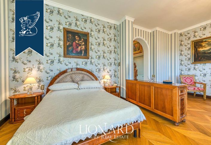 Image No.52-14 Bed Villa for sale