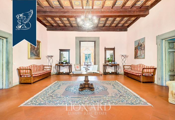 Image No.20-9 Bed Villa for sale