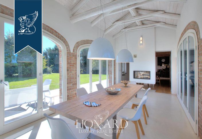 Image No.23-4 Bed Villa for sale