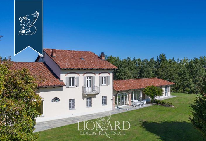 Image No.3-4 Bed Villa for sale