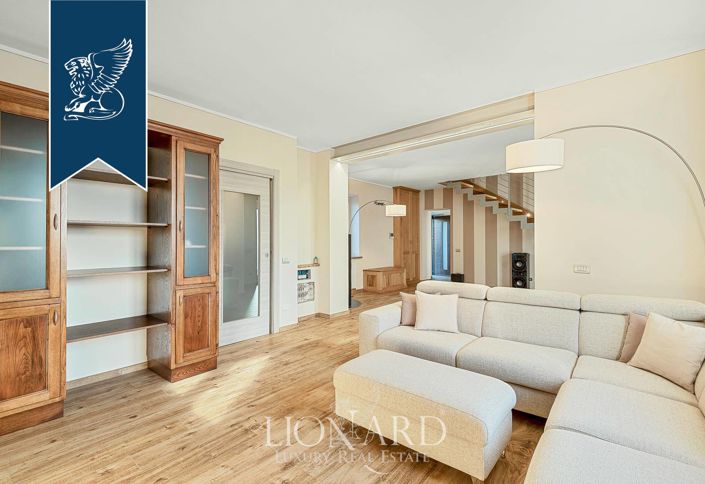 Image No.11-5 Bed Villa for sale