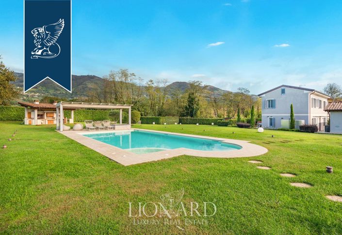 Image No.6-5 Bed Villa for sale