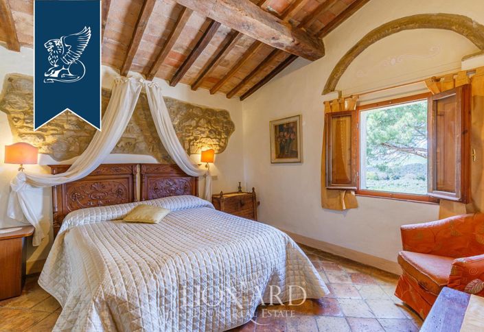 Image No.16-9 Bed Farmhouse for sale