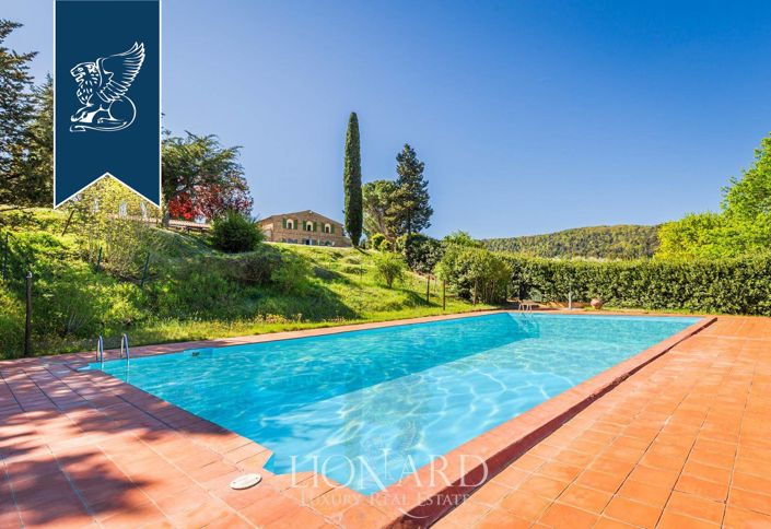 Image No.5-9 Bed Farmhouse for sale