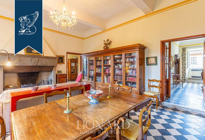 Image No.18-11 Bed Country House for sale