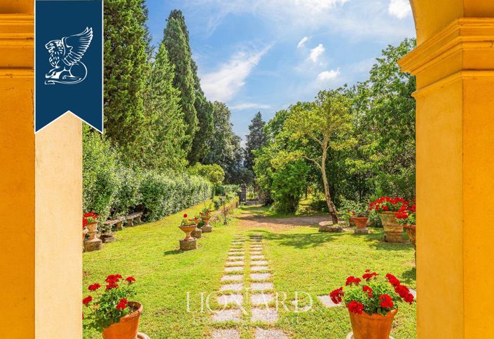 Image No.2-11 Bed Country House for sale