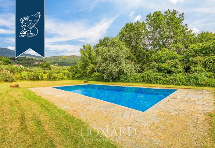 Image No.4-11 Bed Country House for sale