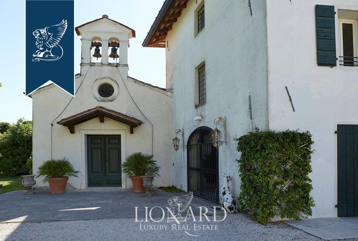 Image No.27-17 Bed Villa for sale