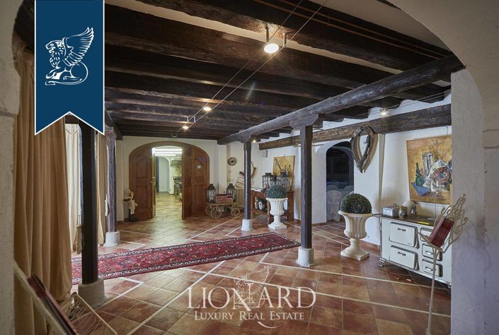 Image No.46-17 Bed Villa for sale