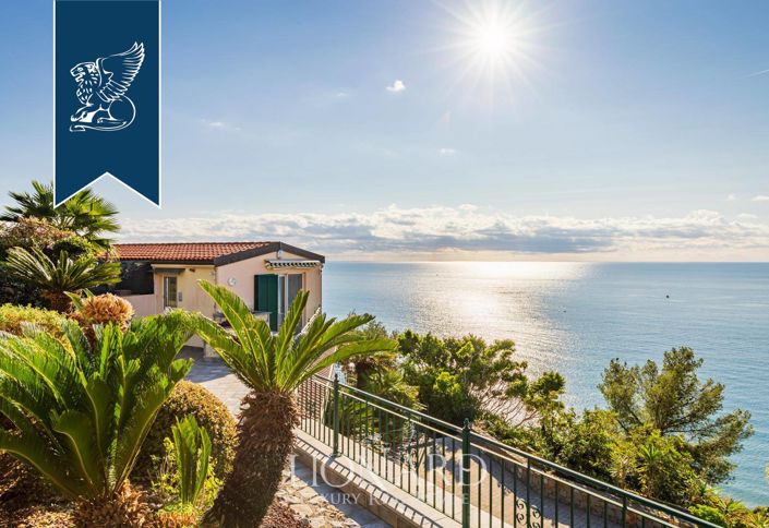 Image No.5-5 Bed Villa for sale