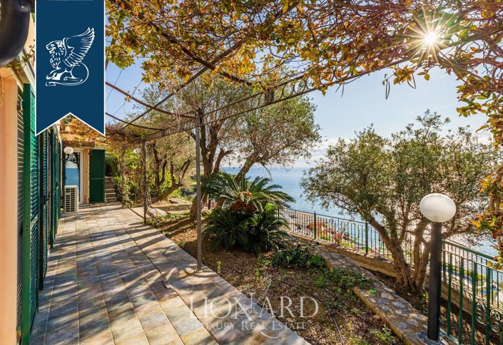 Image No.9-5 Bed Villa for sale