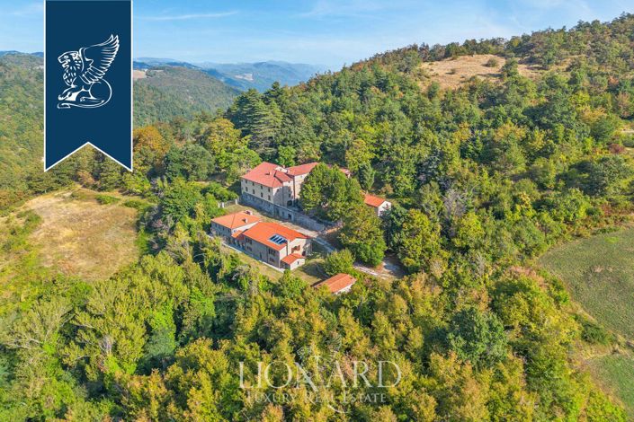 Image No.1-4 Bed Villa for sale