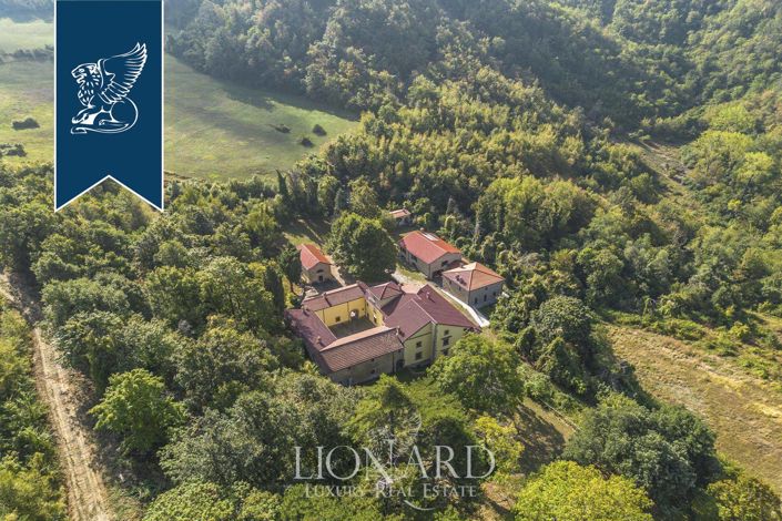 Image No.3-4 Bed Villa for sale