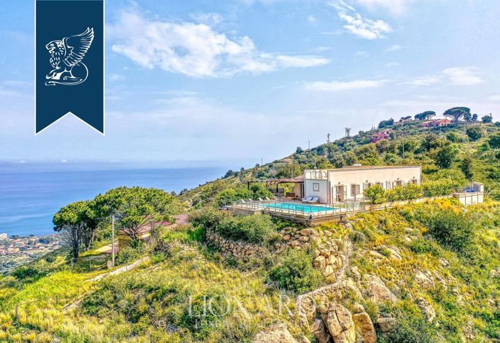 Image No.1-5 Bed Villa for sale