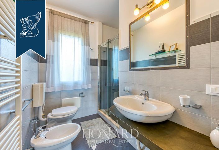 Image No.28-5 Bed Villa for sale