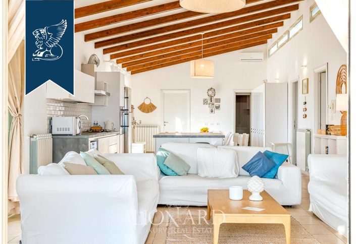 Image No.41-5 Bed Villa for sale