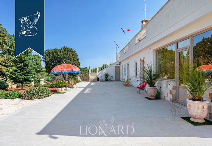 Image No.12-7 Bed Villa for sale