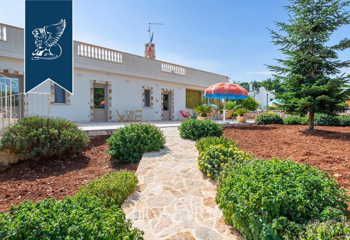 Image No.13-7 Bed Villa for sale