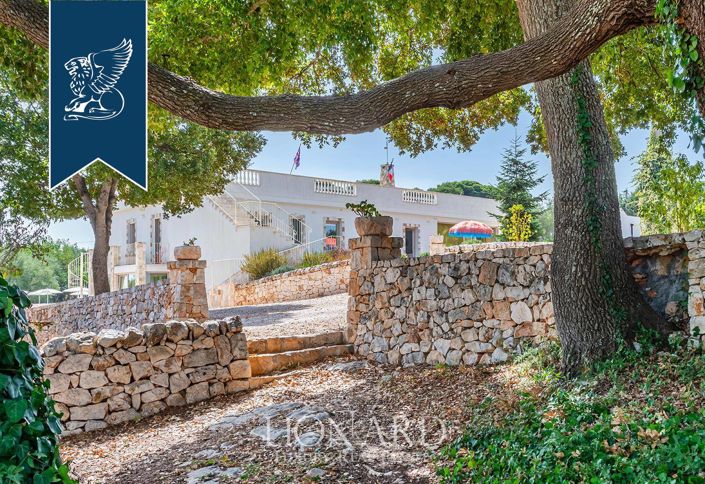 Image No.15-7 Bed Villa for sale