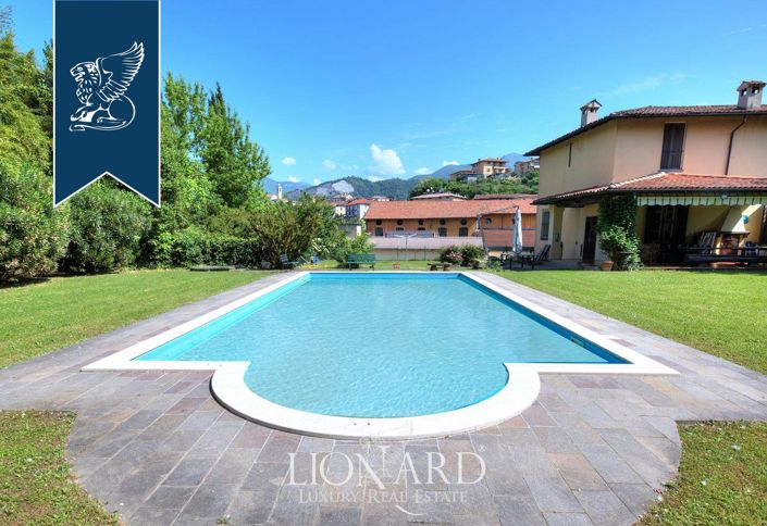 Image No.9-5 Bed Villa for sale