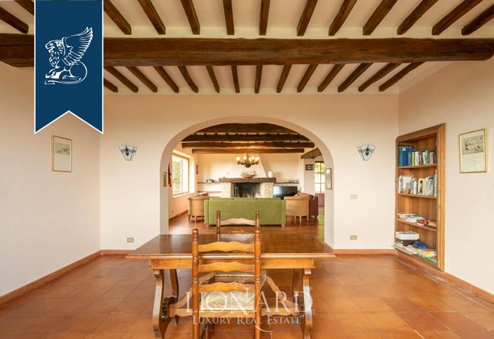 Image No.15-10 Bed Villa for sale