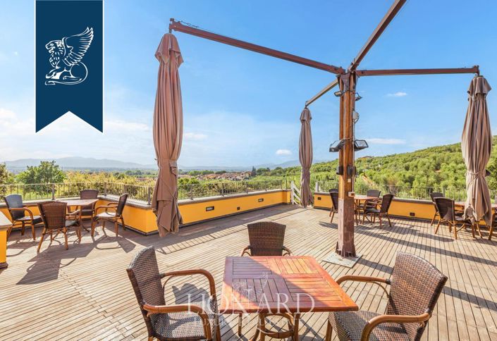 Image No.11-10 Bed Farmhouse for sale