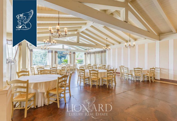 Image No.16-10 Bed Farmhouse for sale