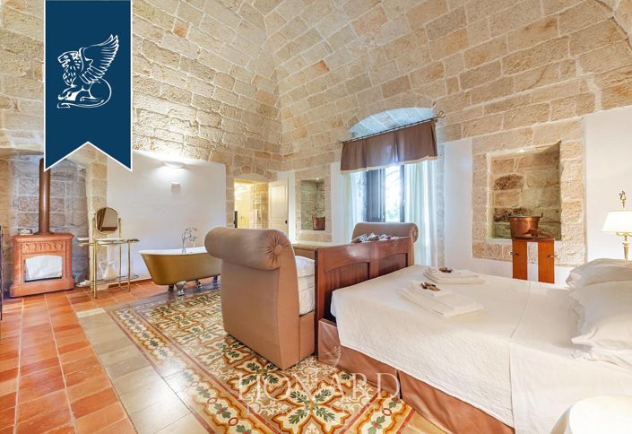 Image No.19-4 Bed Country House for sale