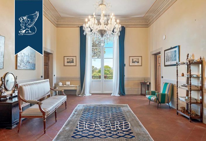 Image No.20-7 Bed Villa for sale