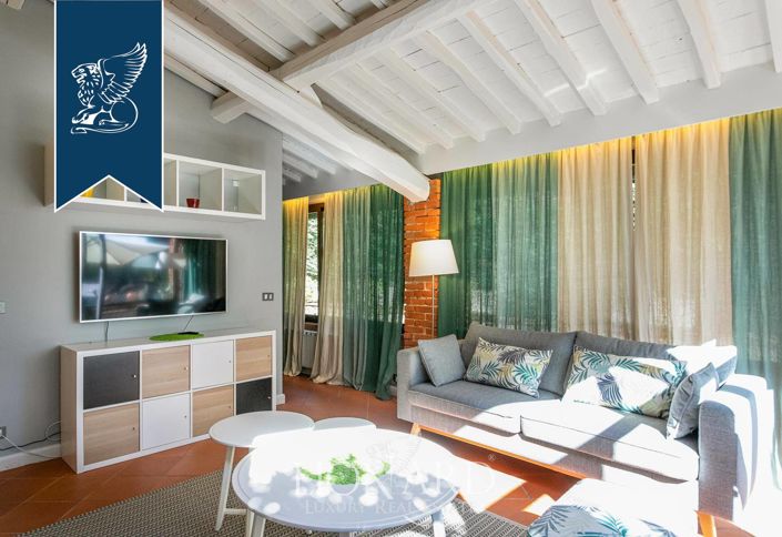 Image No.23-9 Bed Country House for sale