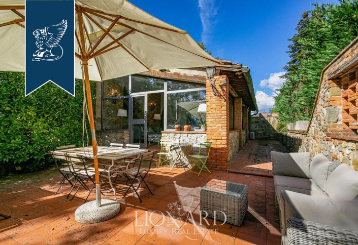 Image No.5-9 Bed Country House for sale