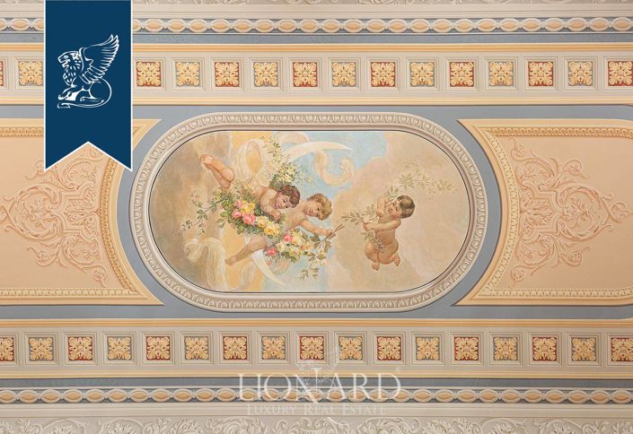 Image No.19-9 Bed Villa for sale