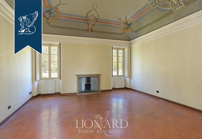 Image No.43-9 Bed Villa for sale