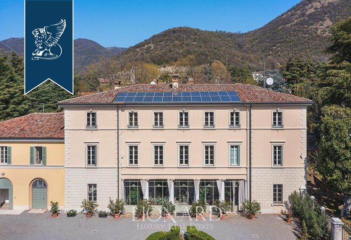 Image No.48-9 Bed Villa for sale