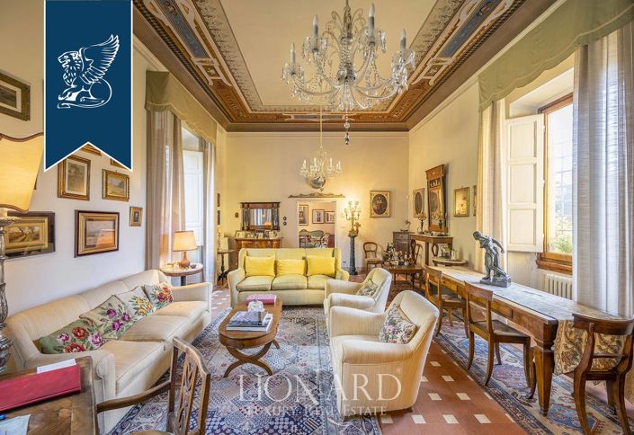 Image No.2-16 Bed Villa for sale