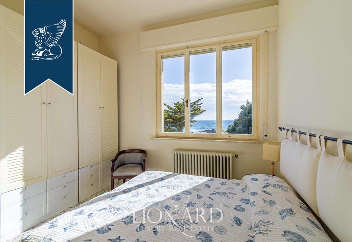 Image No.54-6 Bed Villa for sale