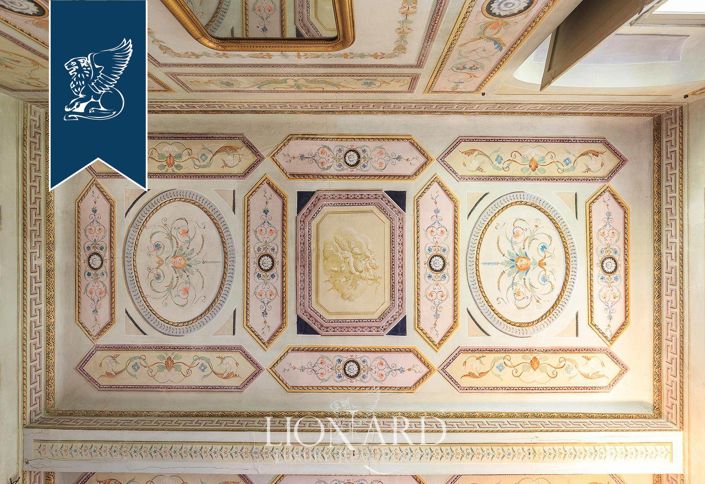 Image No.29-5 Bed Villa for sale