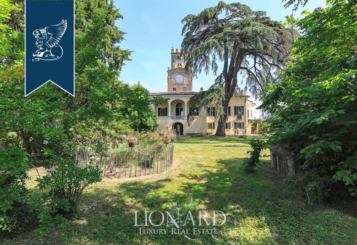 Image No.5-5 Bed Villa for sale