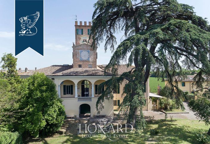 Image No.7-5 Bed Villa for sale