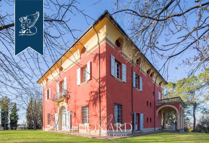 Image No.4-6 Bed Villa for sale