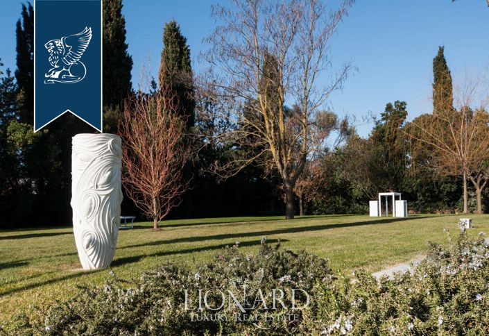 Image No.12-3 Bed Villa for sale