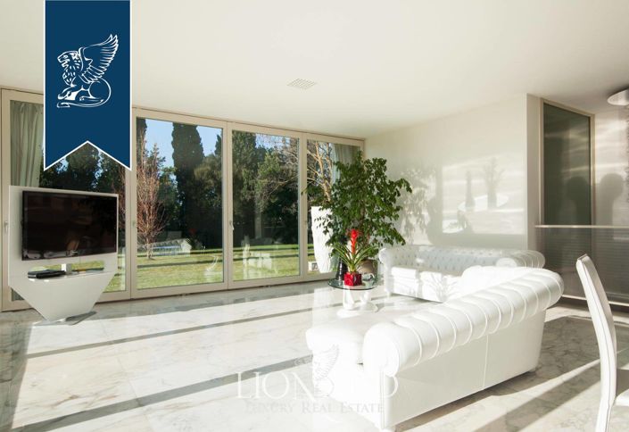 Image No.23-3 Bed Villa for sale