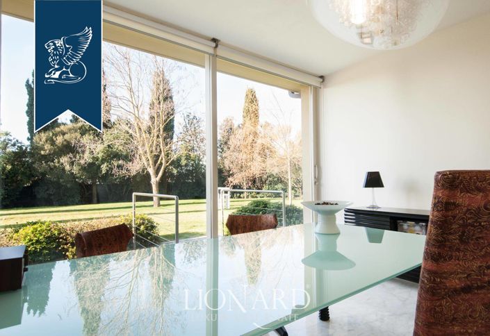 Image No.35-3 Bed Villa for sale