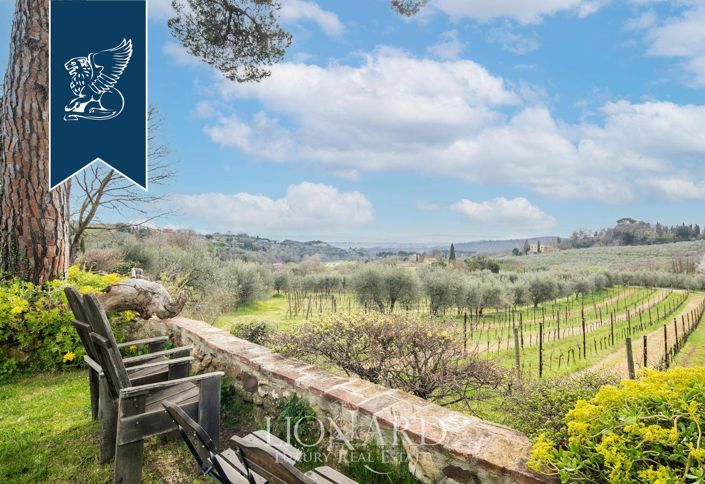 Image No.7-10 Bed Farmhouse for sale