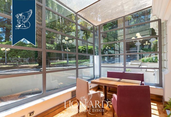 Image No.20-37 Bed Villa for sale