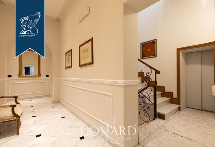 Image No.30-37 Bed Villa for sale