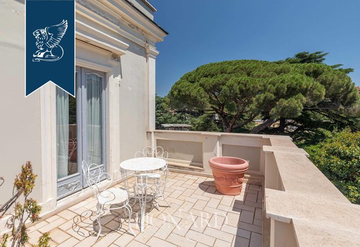 Image No.39-37 Bed Villa for sale