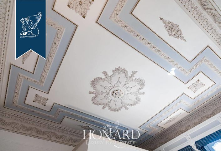 Image No.48-37 Bed Villa for sale